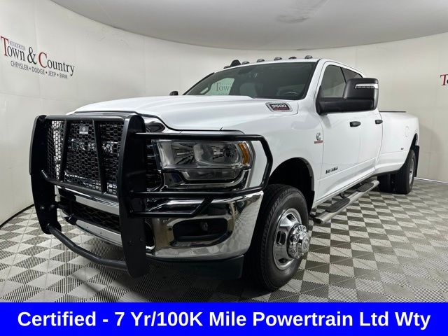 Bright White Clearcoat 2024 RAM 3500 Pickup Truck Four-Wheel Drive 6-Speed Automatic