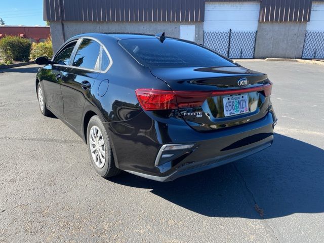 2020 Kia Forte FE 9