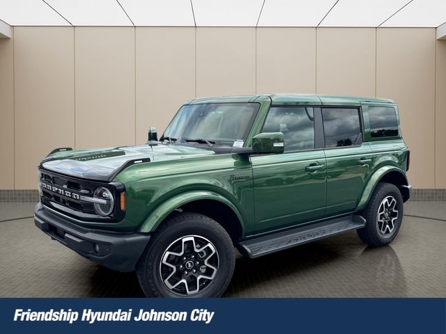 2025 Ford Bronco Outer Banks 4-Door 4WD