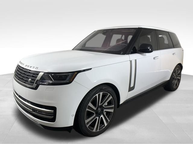 2023 Land Rover Range Rover SE 3