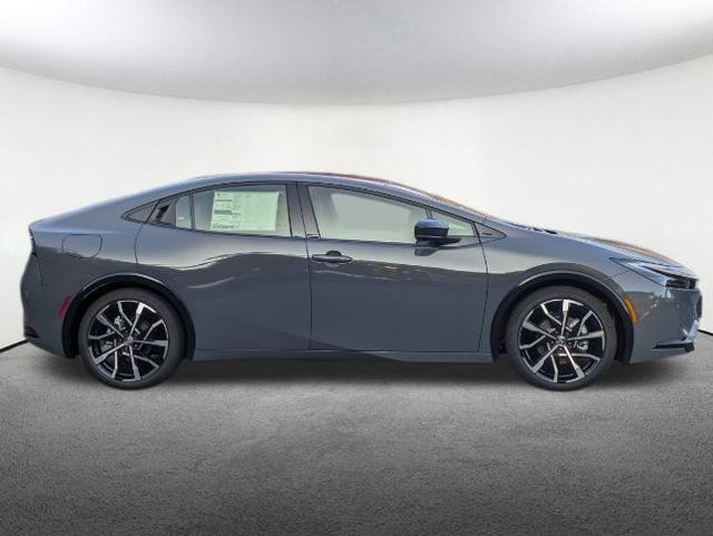 2024 Toyota Prius Prime XSE 2