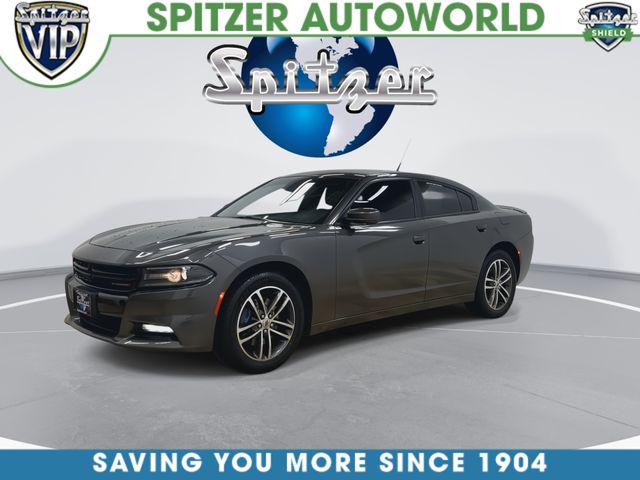 Used 2019 Gray Dodge SXT image 4