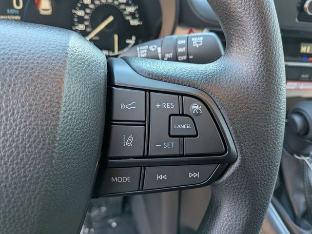 2026 Toyota Sienna LE - Photo 19