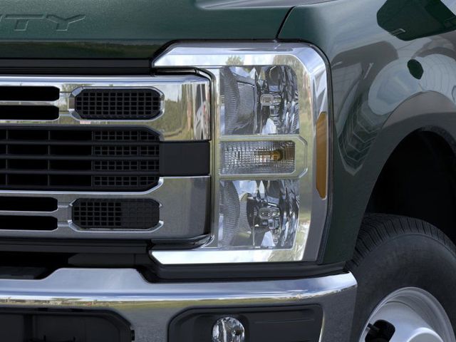 2025 Ford F-350 Super Duty XL