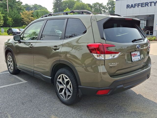 2023 Subaru Forester Premium Brown at Klick Lewis Buick Chevrolet