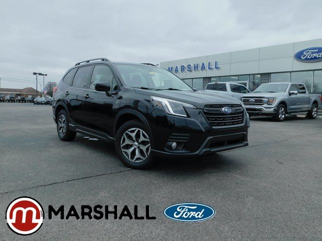 2023 Subaru Forester Premium Crossover AWD