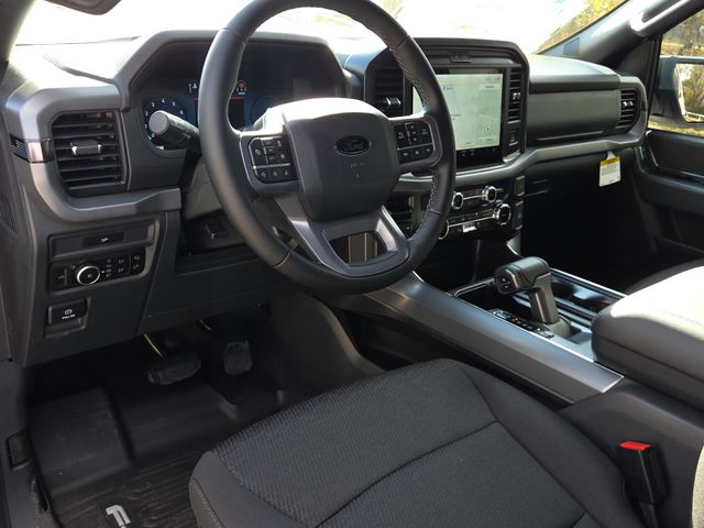 New 2026 White Ford XLT image 18