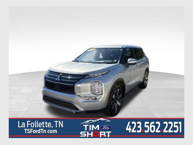 Alloy Silver Metallic 2025 Mitsubishi Outlander SE FWD SUV / Crossover Front-Wheel Drive Continuously Variable Transmission