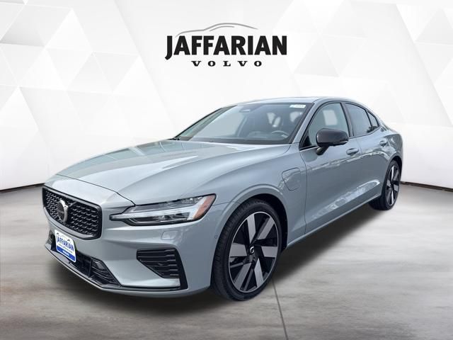 2024 Volvo S60 Recharge T8 Ultimate Dark Theme eAWD