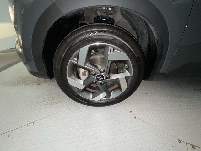 Used 2024 Gray Hyundai SEL image 10