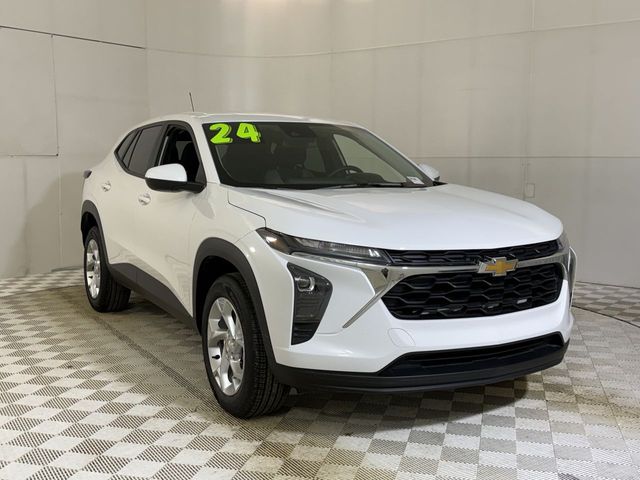 2024 Chevrolet Trax LS FWD