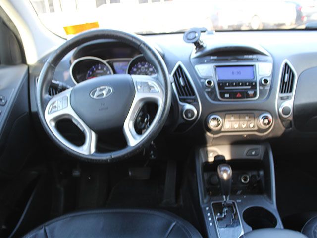 Used 2013 Diamond Silver Hyundai GLS image 10