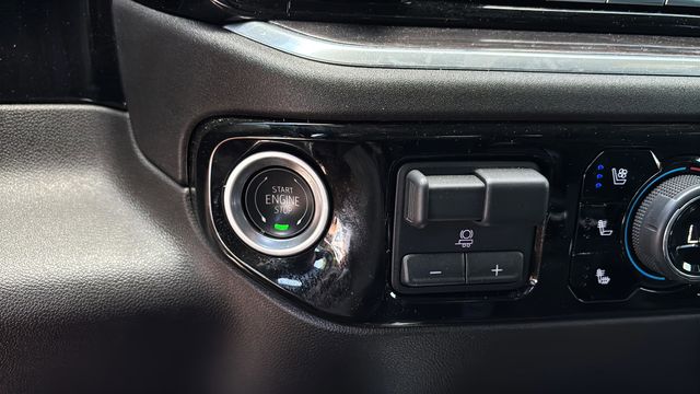 Used 2025 Black Chevrolet LTZ image 30
