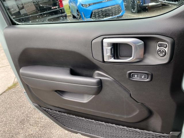 Used 2024 Jeep Wrangler SUV