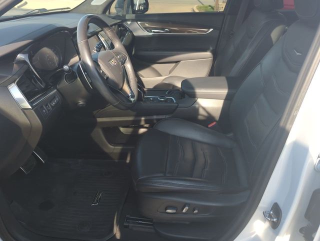 2023 Cadillac XT6 Sport photo