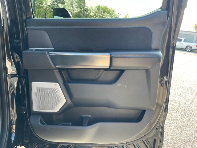 2026 Ford F-250SD Platinum - Agate Black Metallic exterior view 13