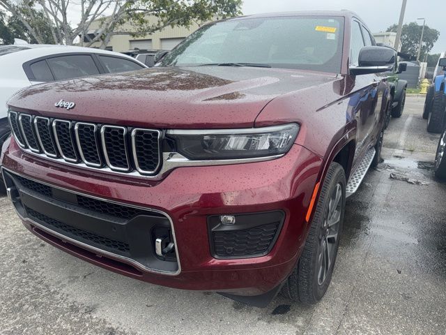 2021 Jeep Grand Cherokee L Overland's photo