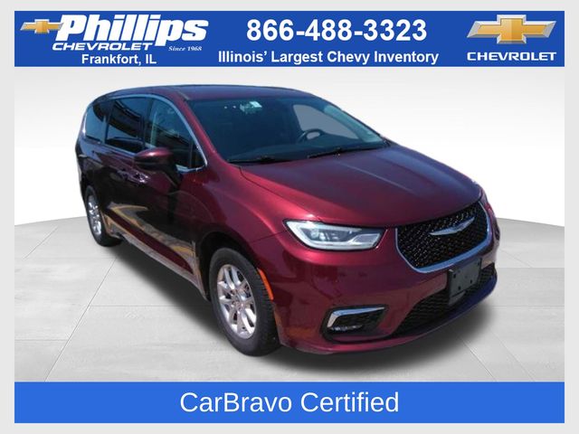 Velvet Red Pearlcoat 2023 Chrysler Pacifica Minivan Front-Wheel Drive 9-Speed Automatic