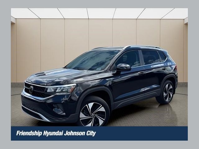 2024 Volkswagen Taos SE 4Motion