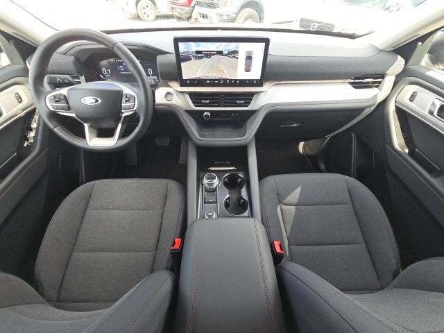 2025 Ford Explorer Active:B02488