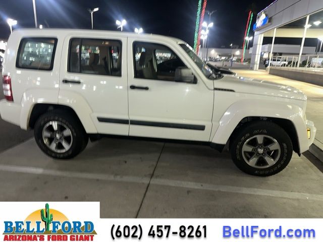 2008 Jeep Liberty Sport 9