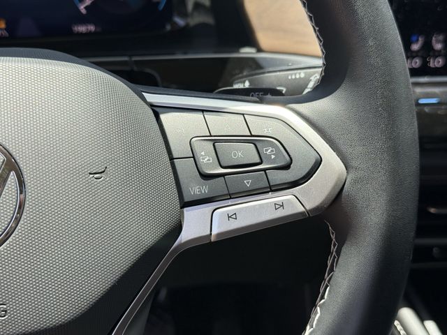 2025 Volkswagen Atlas 2.0T SE w/Technology Black at Gullo Toyota