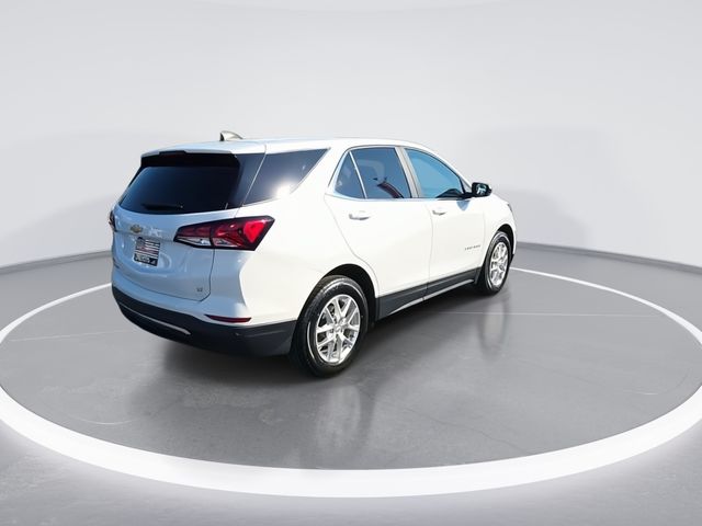 Used 2022 White Chevrolet LT image 8