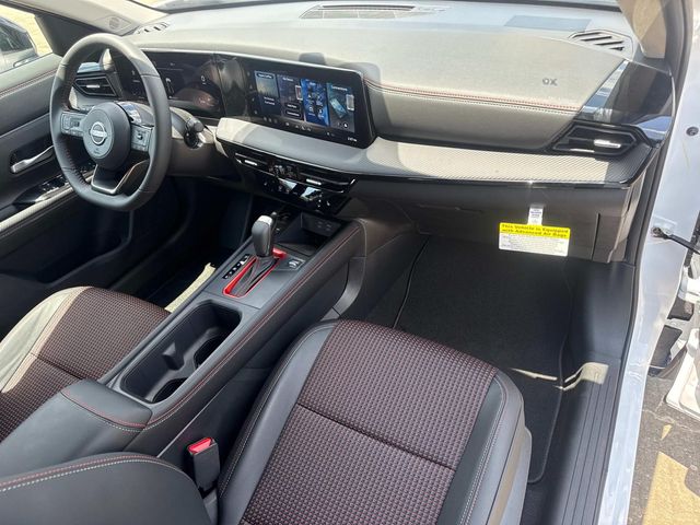 New 2026 White Nissan SR image 13