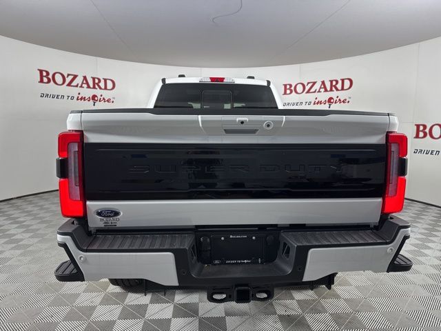 2025 Star White Metallic Tri-Coat Ford Super Duty F-350 SRW Platinum 4X4 Truck
