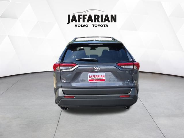 2025 Toyota RAV4 Hybrid LE photo 3