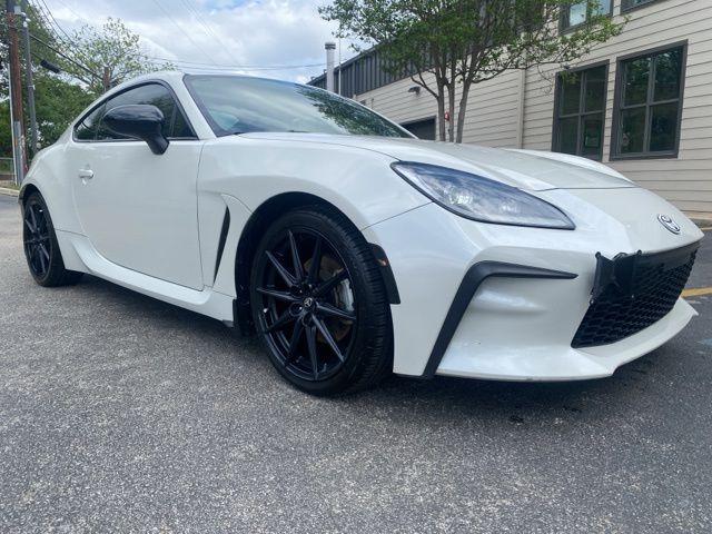 Halo 2023 Toyota GR86 Premium RWD Coupe Rear-Wheel Drive 6-Speed Automatic