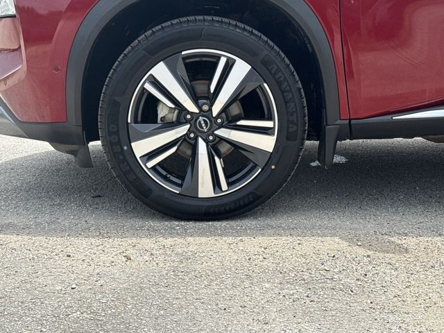2023 Nissan Rogue SL - 8