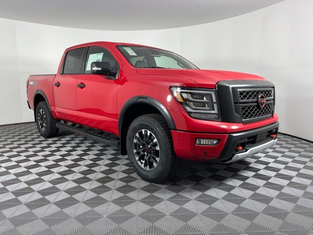 2024 Nissan Titan PRO-4X 2