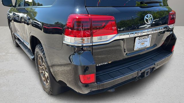 Used 2017 Black Toyota Base image 40
