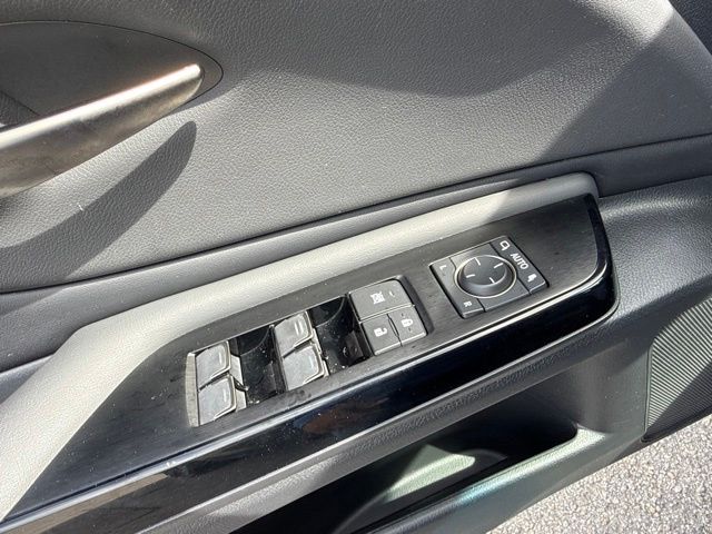 2022 Lexus ES - $39,888