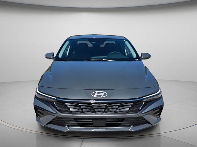2026 Hyundai Elantra - $27,397