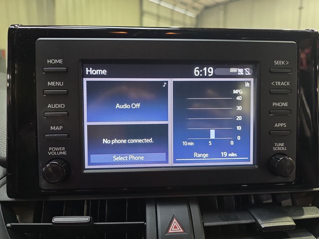 Used 2019 Silver Toyota XLE image 22