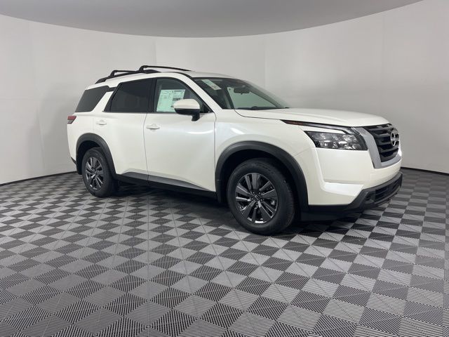 2024 Nissan Pathfinder SV 2