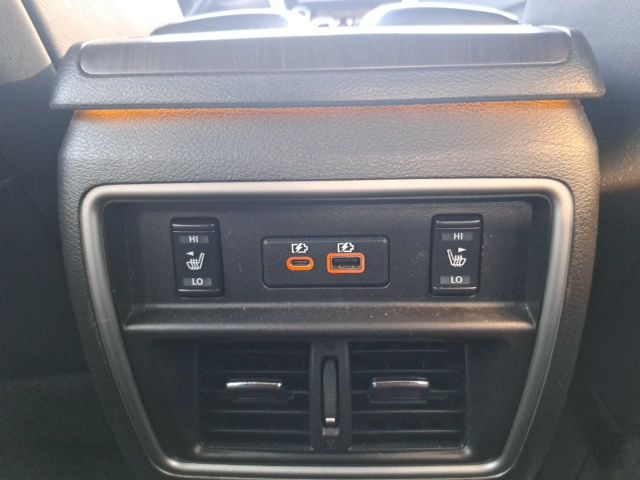 Used 2019 Gray Nissan Platinum image 24