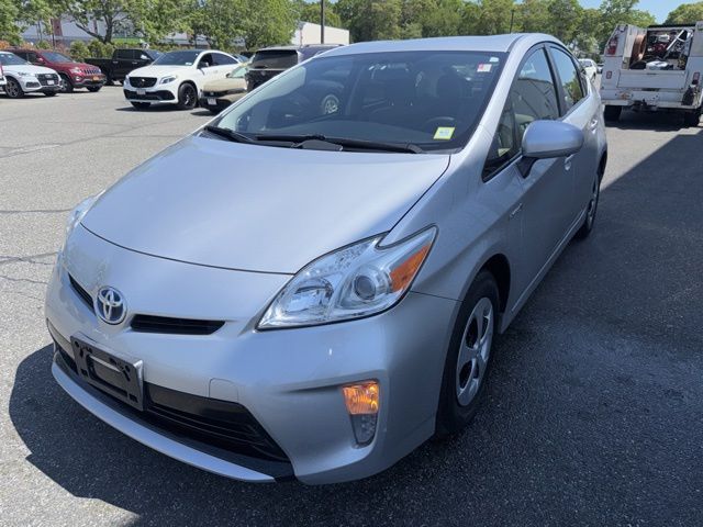 2013 Toyota Prius Two's photo