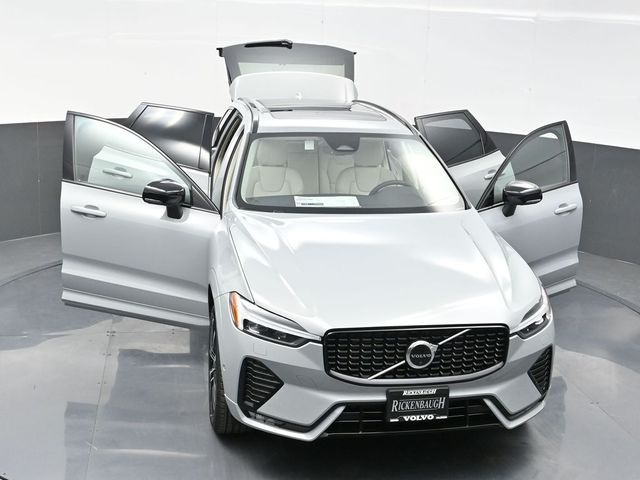 2025 Volvo XC60  photo