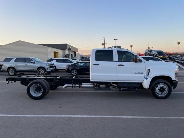 2024 Chevrolet Silverado 5500HD 84" CA Work Truck 5