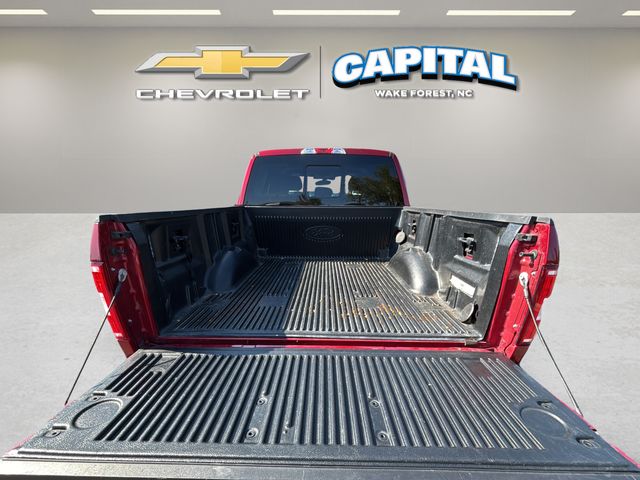Used 2018 Red Ford XLT image 36