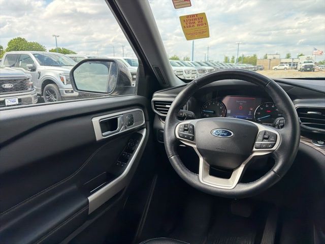 2021 Black Metallic Ford Explorer Limited 4X4 SUV