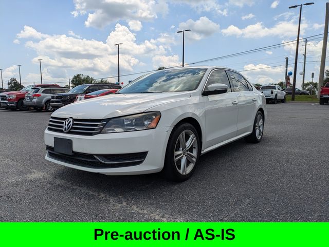 2014 Volkswagen Passat 1.8T SE