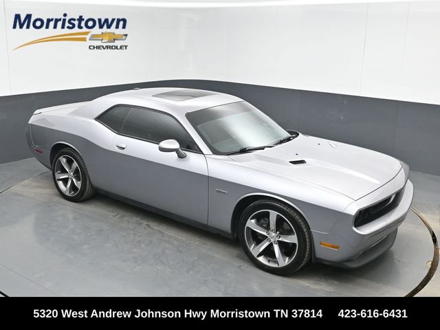 Billet Silver Metallic Clearcoat 2014 Dodge Challenger SXT RWD Coupe Rear-Wheel Drive 5-Speed Automatic
