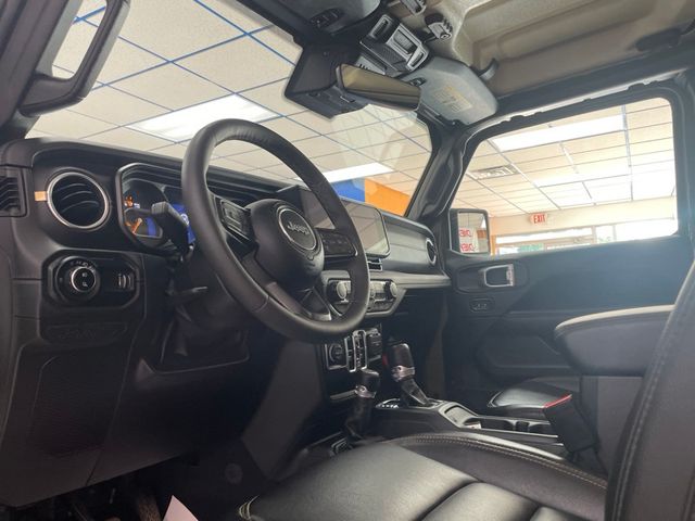 Used 2025 Jeep Gladiator Truck