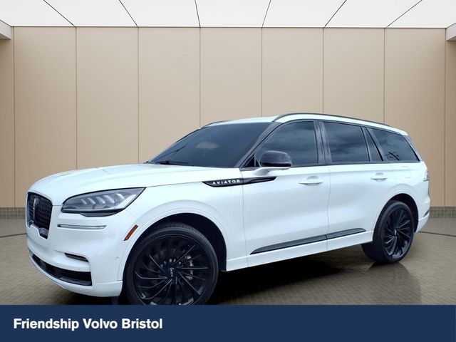 White Metallic 2024 Lincoln Aviator SUV / Crossover All-Wheel Drive Automatic