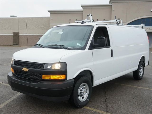 2025 Chevrolet Express 2500