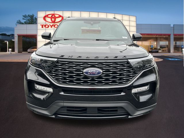 2022 Ford Explorer ST-Line 26